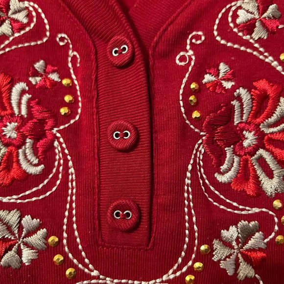 Karen Scott Burgundy beautiful floral embroidery long sleeve sweater - Picture 3 of 10
